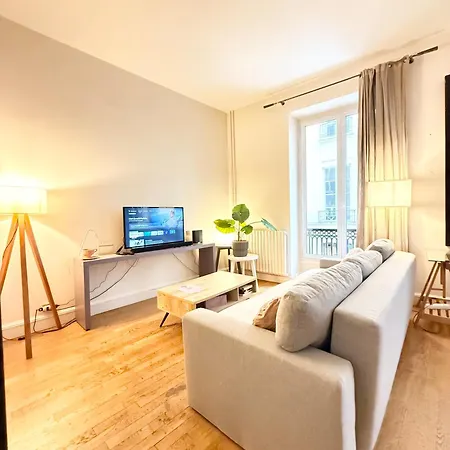 Saint Germain Apartahotel 4*